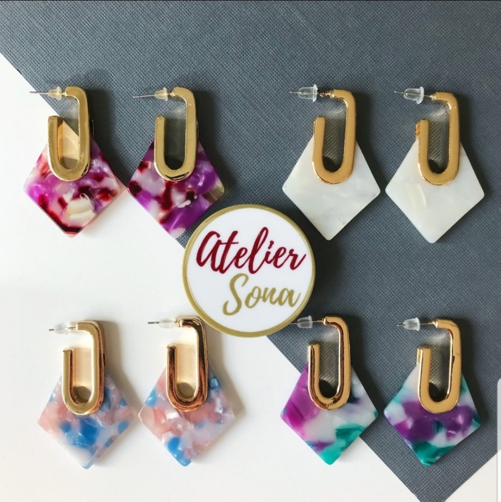 Atelier Sona Diamond Shaped Acrylic Earrings